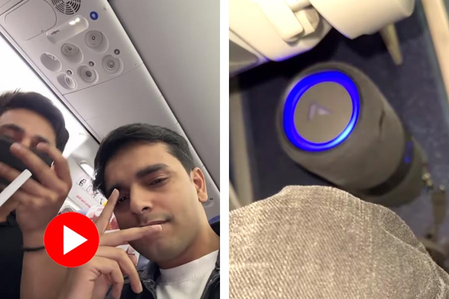 Influencers played loud music on a plane causing inconvenience to passengers