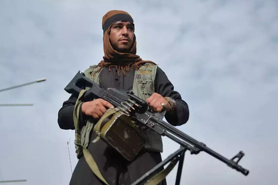 Donald Trump new US President demands to return all American weapons from Afghanistan rejected by Taliban 