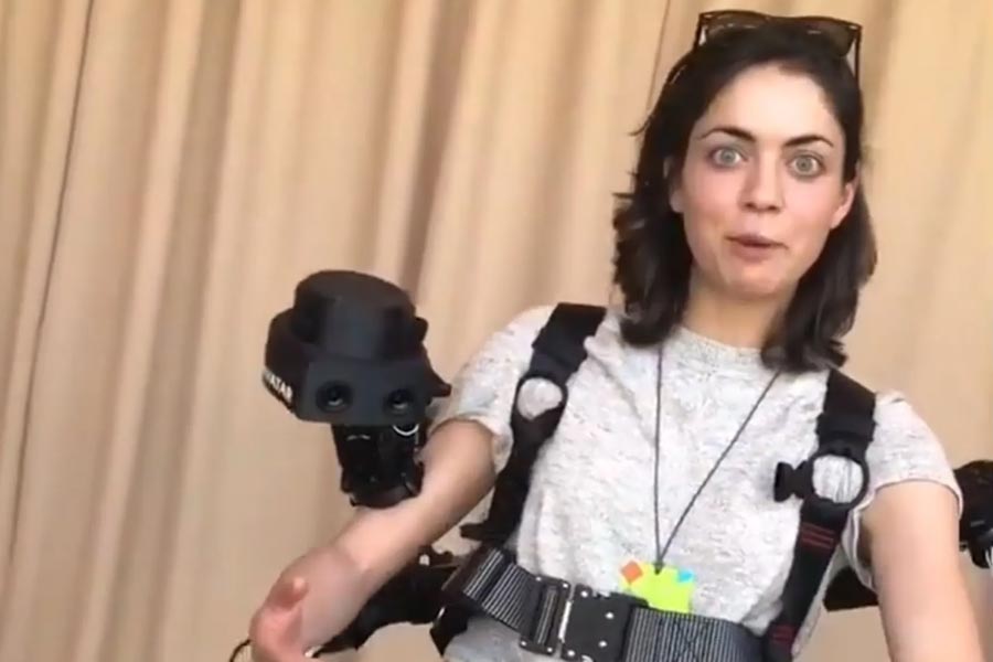 Who is shivon zillis made her presence known at a pre-inauguration donor party in Washington