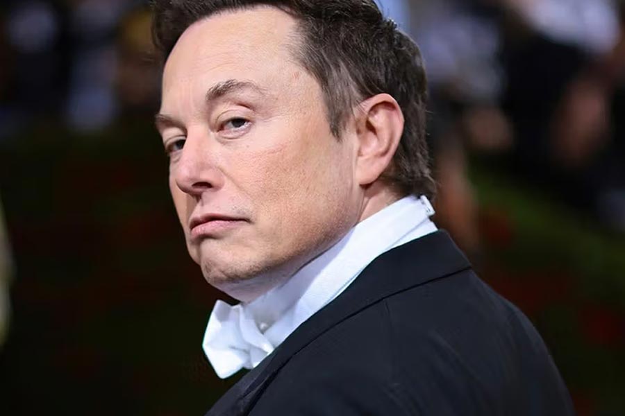 Who is shivon zillis made her presence known at a pre-inauguration donor party in Washington