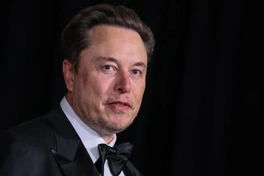 Who is shivon zillis made her presence known at a pre-inauguration donor party in Washington