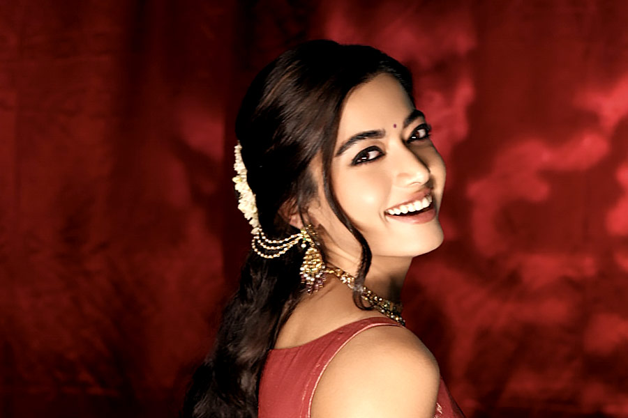 How much Vicky Kaushal, Rashmika Mandanna charged for their roles in Chhaava movie 