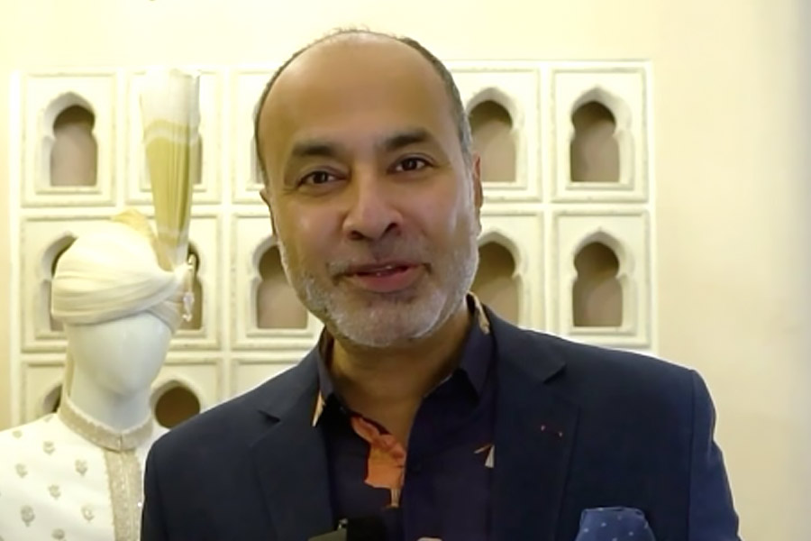 Pakistani fashion designer and actor Deepak Perwani embroiled in controversy for India have it better