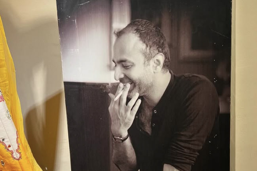 Pakistani fashion designer and actor Deepak Perwani embroiled in controversy for India have it better