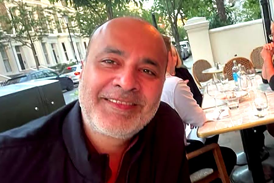 Pakistani fashion designer and actor Deepak Perwani embroiled in controversy for India have it better