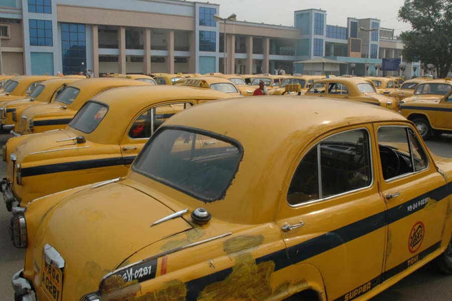 Corporate bodies can field 20 taxis together, taxi unions angry over Transport Department\\\\\\\\\\\\\\\'s notification