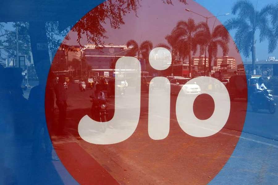 JioCoin launched by Mukesh Ambani how you can earn this digital token free of cost 