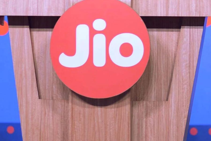 JioCoin launched by Mukesh Ambani how you can earn this digital token free of cost 