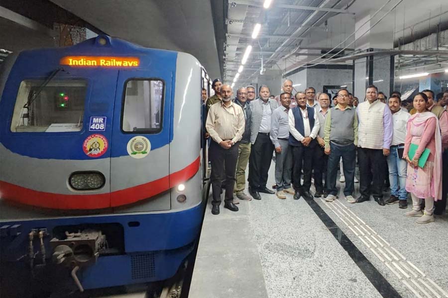 Kolkata metro conduct successful trail run between Noapara to Bimanbandar