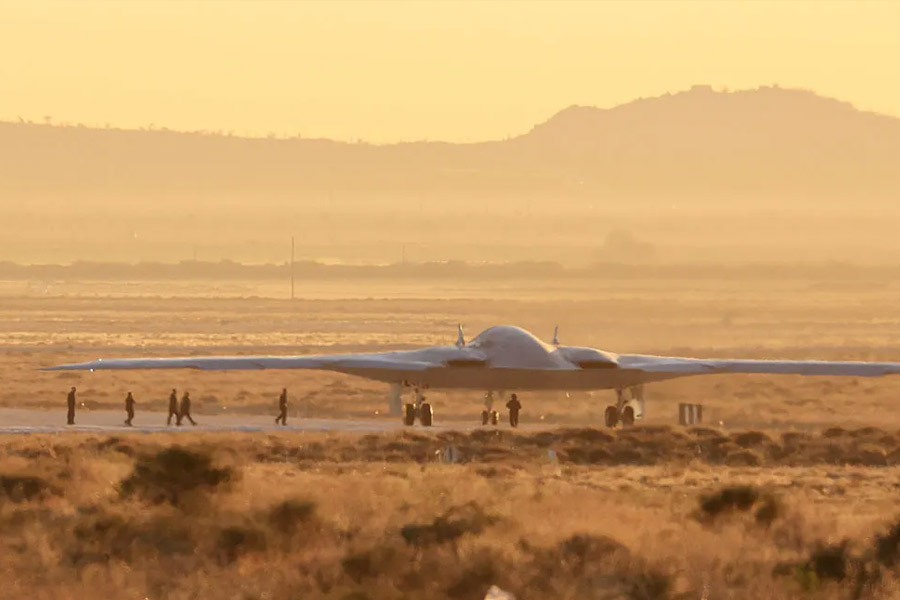 US strategic stealth bomber B 21 Raider faster production can counter China in Indo Pacific 