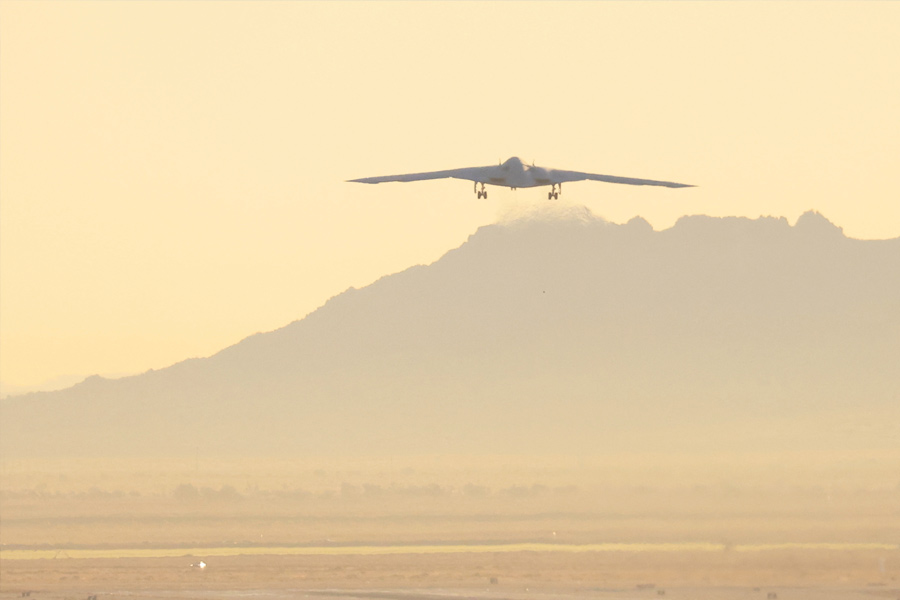 US strategic stealth bomber B 21 Raider faster production can counter China in Indo Pacific 