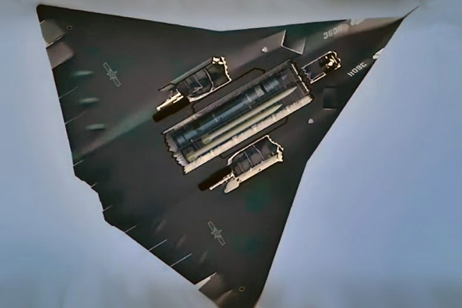 US strategic stealth bomber B 21 Raider faster production can counter China in Indo Pacific 