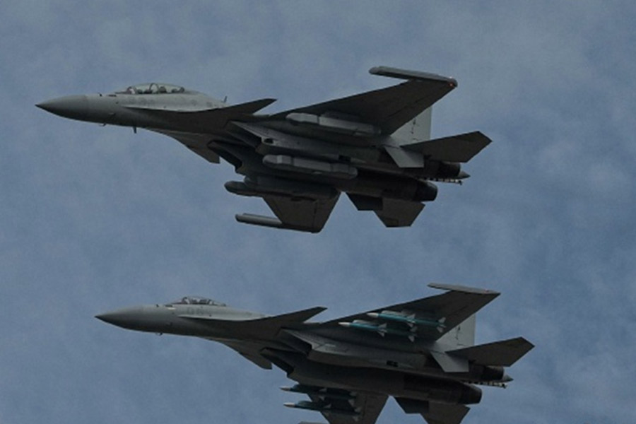 US strategic stealth bomber B 21 Raider faster production can counter China in Indo Pacific 