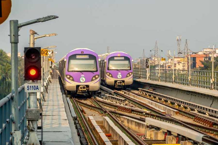 Kolkata Metro run special service during Kolkata book fair