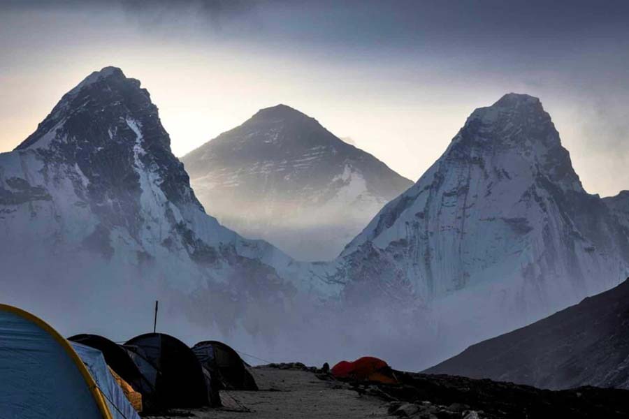 More than 100 times taller than Mount Everest, two peaks lie deep beneath the Earth's surface have been discovered