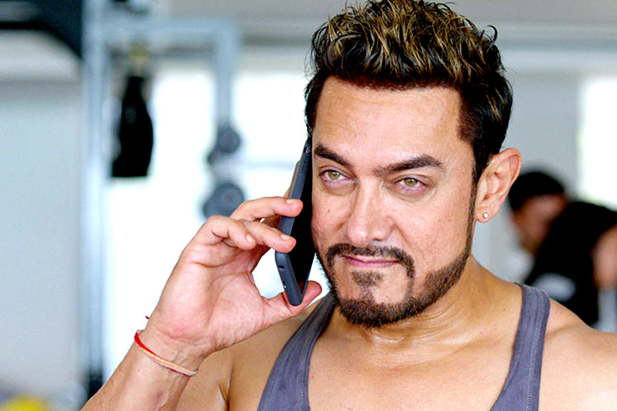 From Saif Ali Khan to Akshay Kumar, the actors take Ronit Roy’s security agency facilities