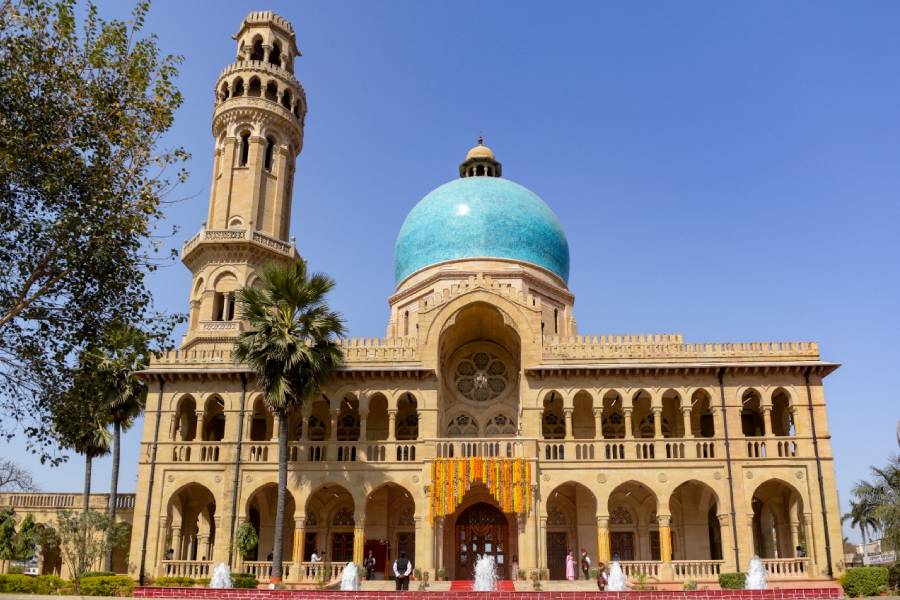 ইলাহাবাদ বিশ্ববিদ্যালয়ের ভিজিয়ানাগরাম হল।