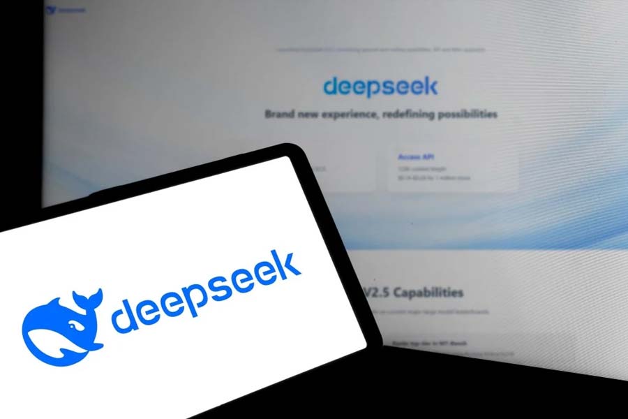 Net worth of china AI deepseek founder Liang Wenfeng 