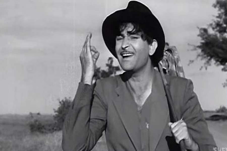 Neetu Kapoor once accidentally yelled at Raj Kapoor instead of Rishi Kapoor