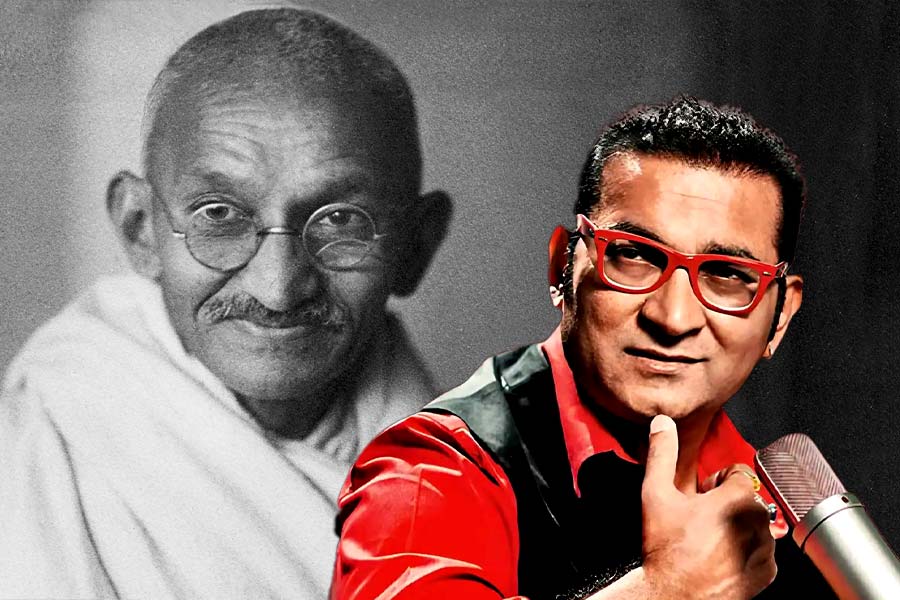 Pune activist seeks FIR against singer Abhijeet Bhattacharya for making an offensive comment on Mahatma Gandhi