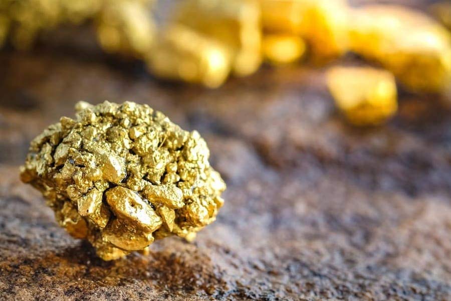 Illegal miners trapped inside abandoned gold mine in South Africa, start cannibalism to survive