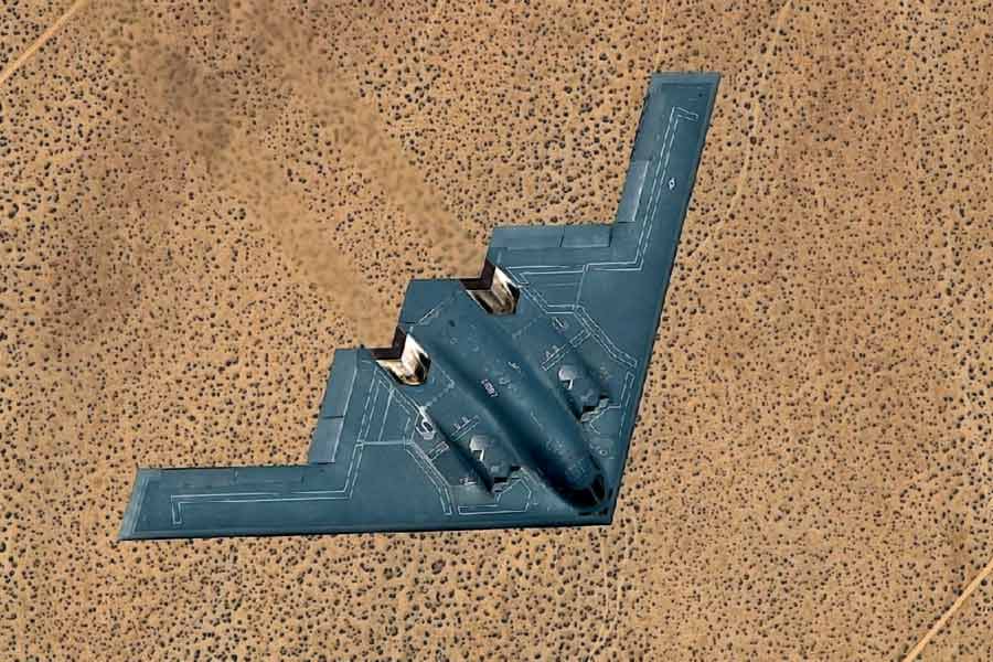 US B 21 Raider vs Russia Pak Da Messenger which stealth bomber is more powerful