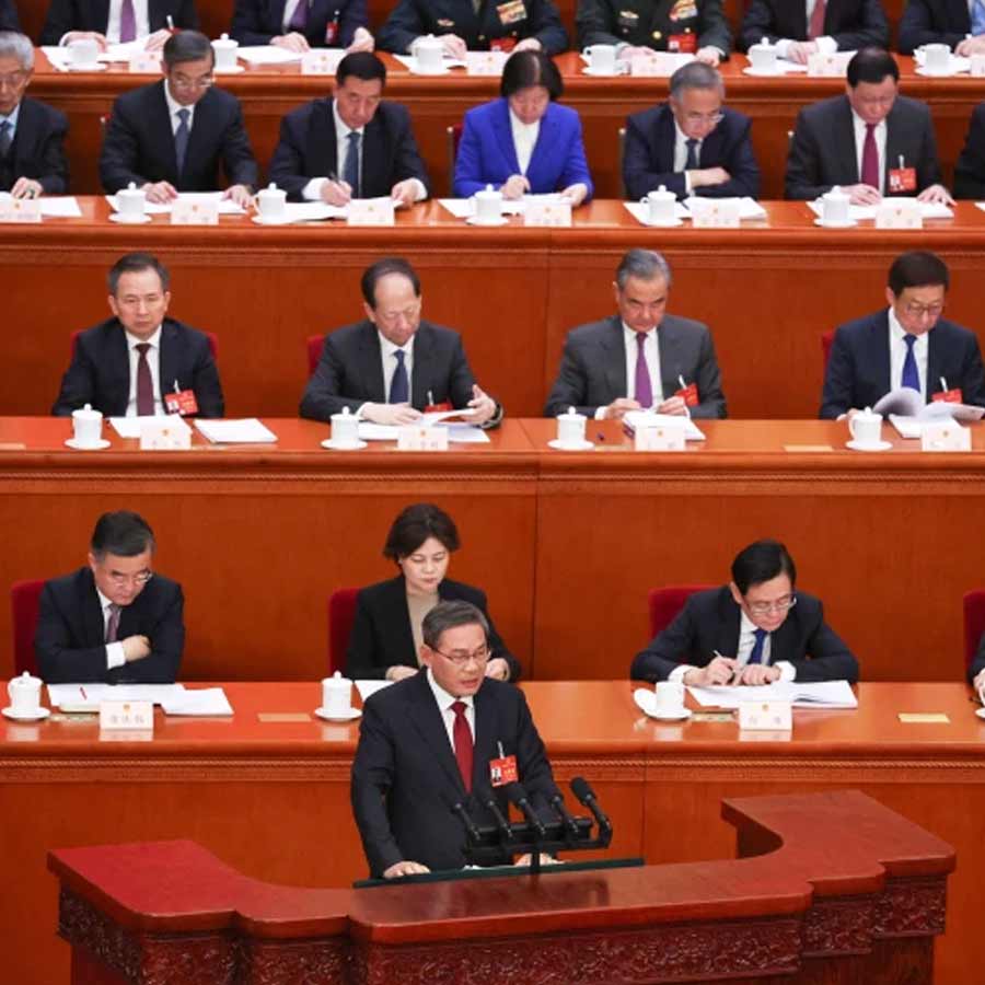 Chinese President Xi Jinping removes senior military commanders and top scientist amid growing hinting rebellion in PLA