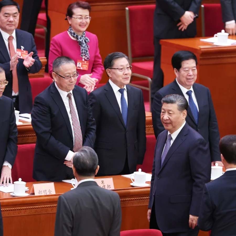 Chinese President Xi Jinping removes senior military commanders and top scientist amid growing hinting rebellion in PLA