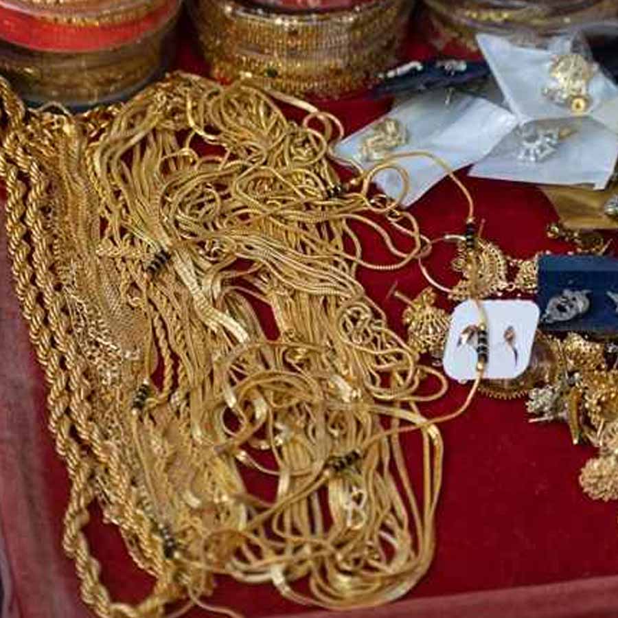 How bank manager of Karnataka planed robbery of 53 crore jewellery during RCB’s match in IPL