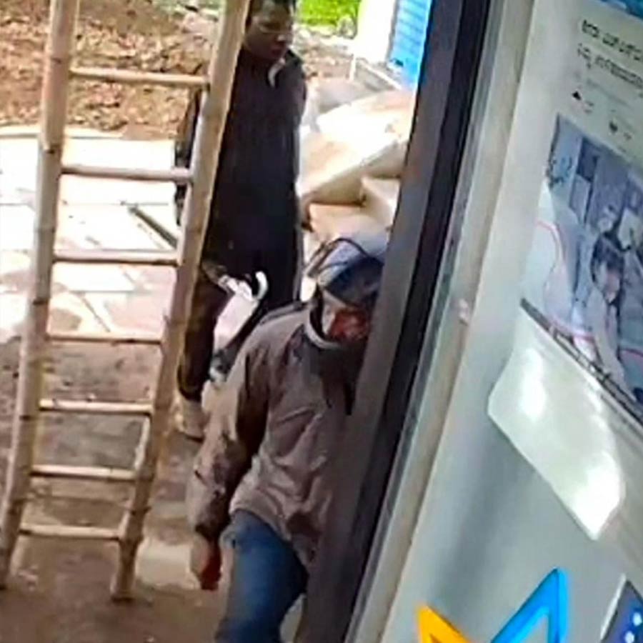 How bank manager of Karnataka planed robbery of 53 crore jewellery during RCB’s match in IPL