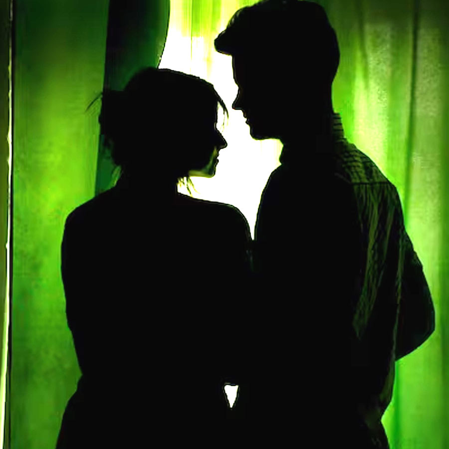 New gossip in Tollywood that an actress got caught in intimate moment with her ex boyfriend