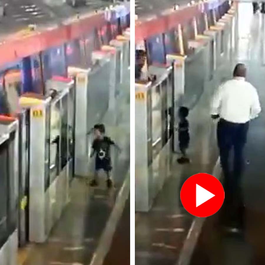 Video shows how a metro worker saves a child in Mumbai Metro