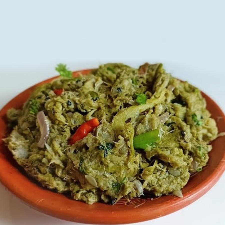How to Make Kochu Shaker Ghonto, traditiobal Bengali dish made with stems of Kochu