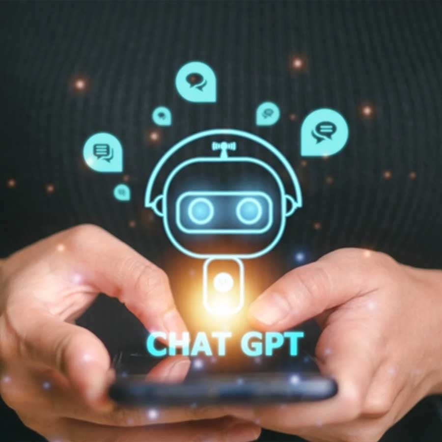 আবহাওয়া সংক্রান্ত খোঁজখবর নিতে চাইলে কৃত্রিম বুদ্ধিমত্তার উপর তেমন ভরসা না রাখাই শ্রেয়। এই বিষয়ে আবহাওয়া দফতরের পূর্বাভাসের উপর নজর রাখা প্রয়োজন।