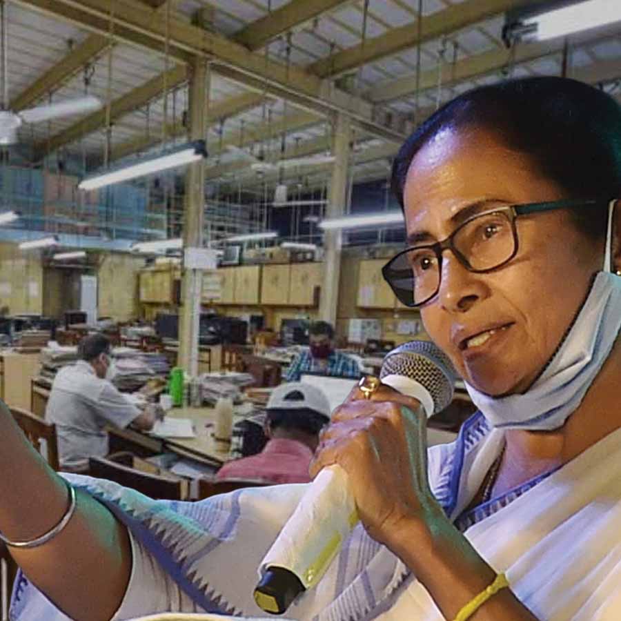 West Bengal DA Dispute Continues Supreme Court Order Ignored Says Protesters dgtl