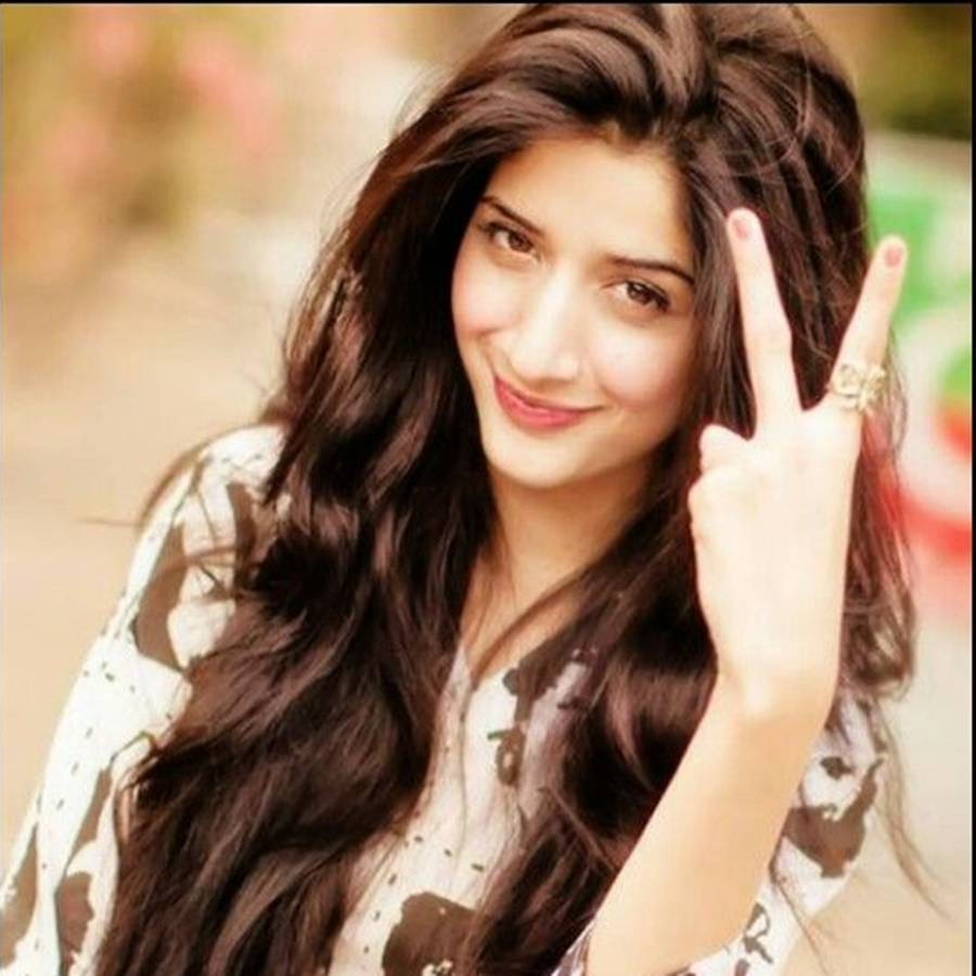 Ban On Pakistani Actress Mawra Hocane's Instagram Account Lifted After 2 Months In India dgtl