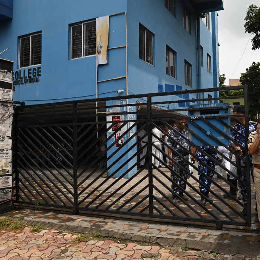 University of Calcutta Delegation Visits South Calcutta Law College to Probe Kasba Incident dgtl