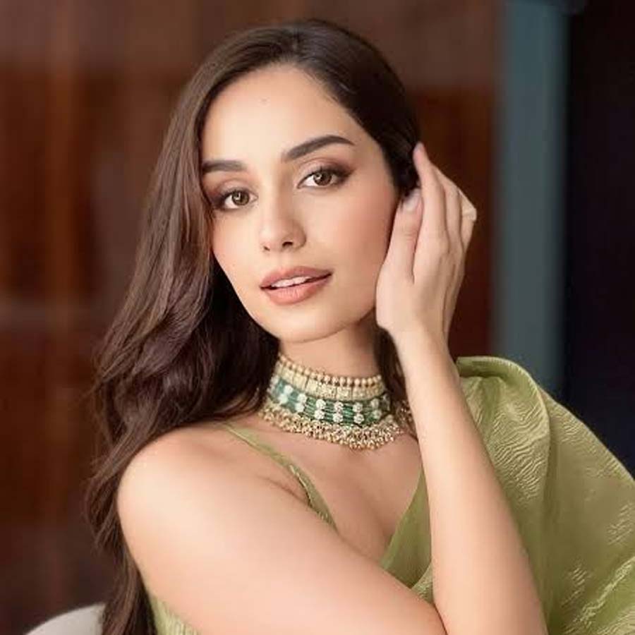 Manushi Chhillar