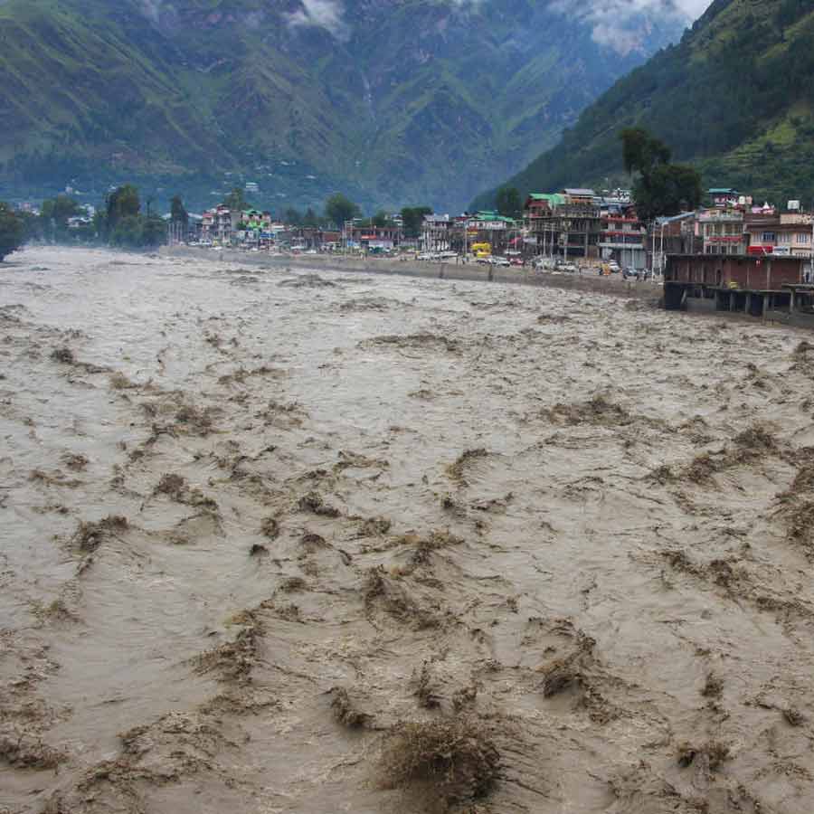 Death toll in Himachal Pradesh Mandi cloudburst reaches 13, search underway for 29 missing people dgtl