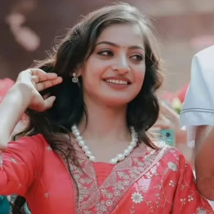 All need to know about Viral pretty Chaiwali from Nepal