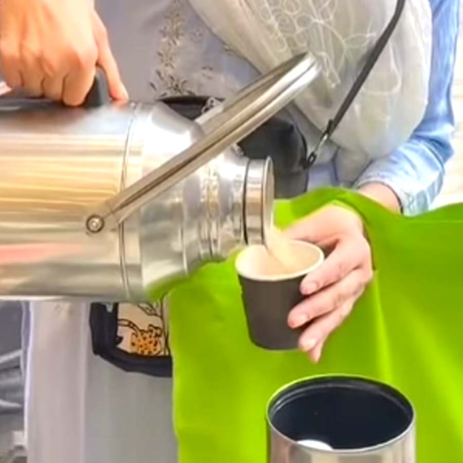 All need to know about Viral pretty Chaiwali from Nepal