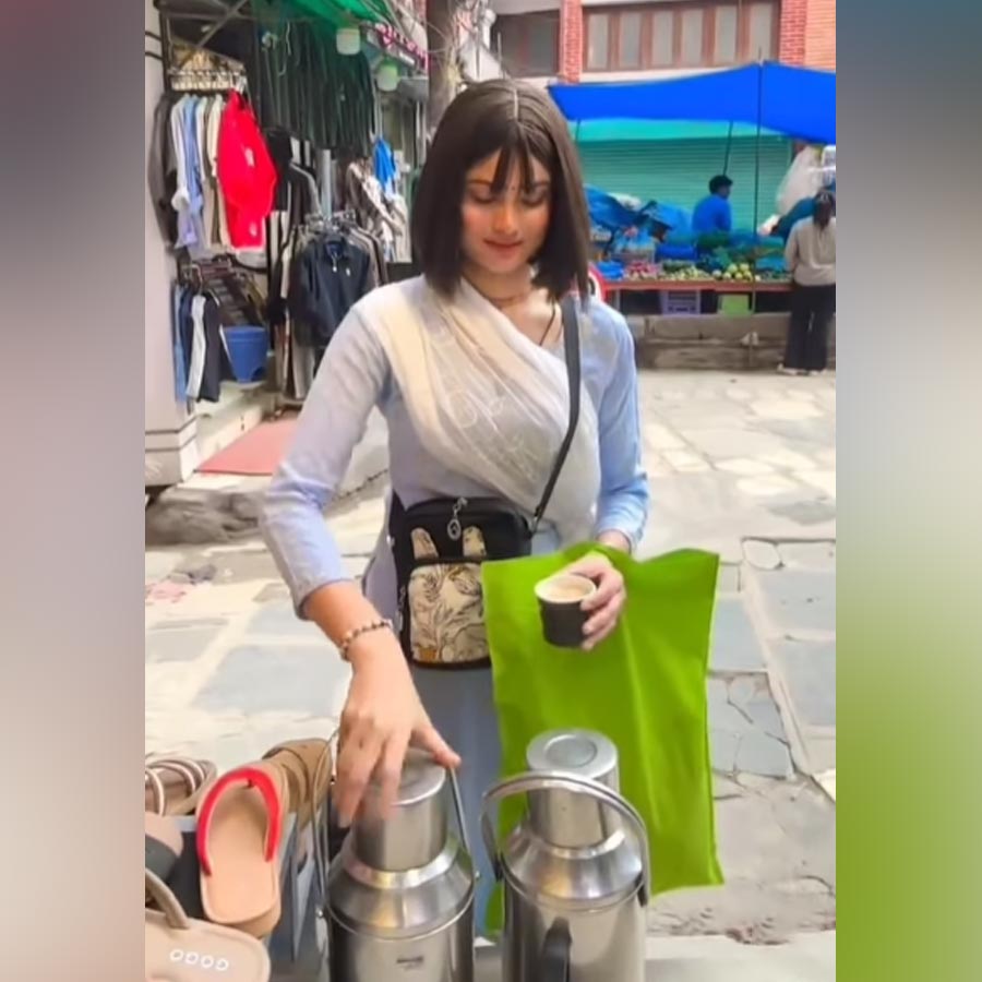 All need to know about Viral pretty Chaiwali from Nepal