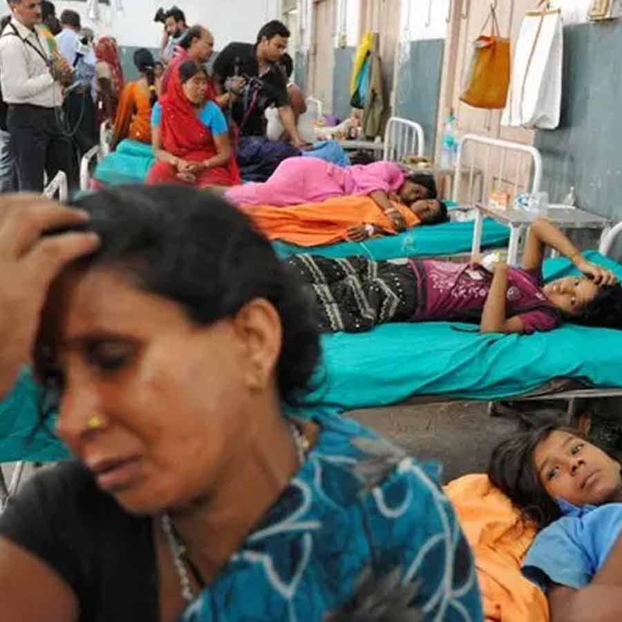 60 students fell ill in Gujarat school dgtl
