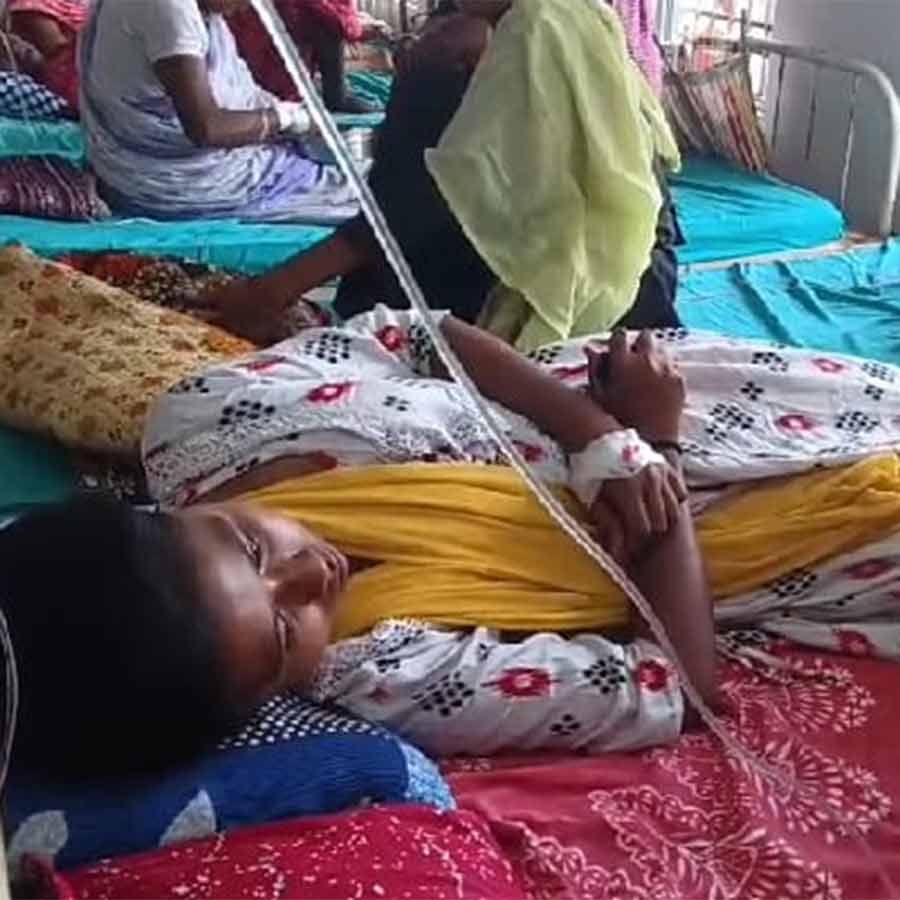 Three students injured after fan falls from school roof in Mathabhanga area dgtld