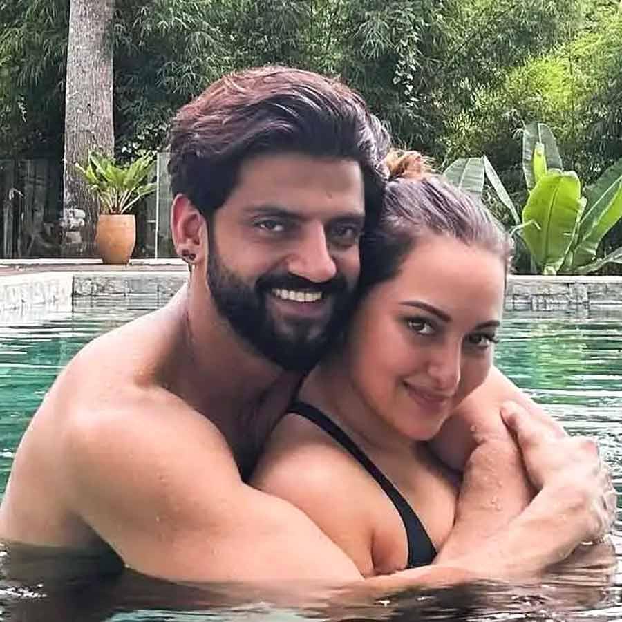 Sonakshi Sinha Blames Zaheer Iqbal for her Pregnancy rumours