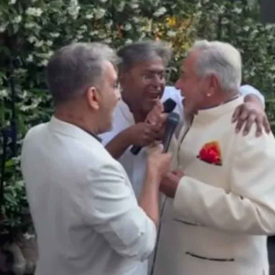 Lalit Modi and Vijay Mallya caught singing together at a lavish UK party, viral video takes all over internet dgtl