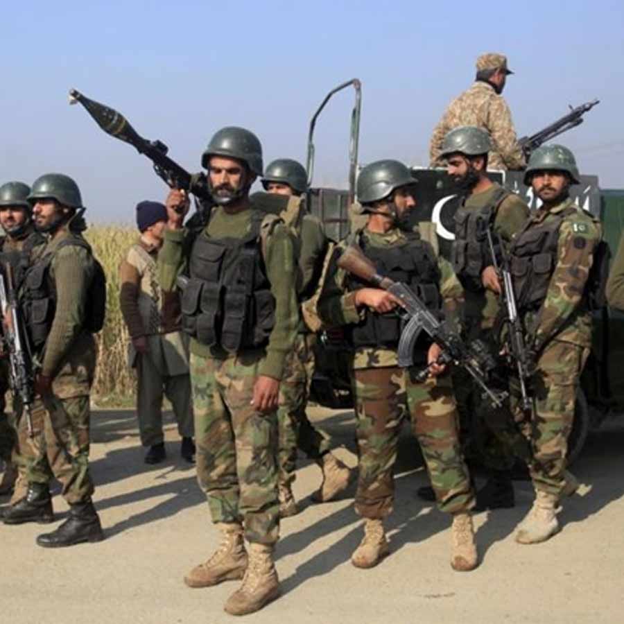 Pakistan Army kill 30 militants while attempting to infiltrate from Afghanistan