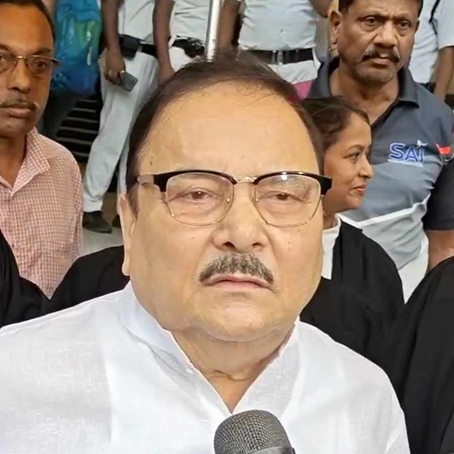 TMC MLA Madan Mitra went to Calcutta High Court in PF case filed by CSTC EX employee dgtl