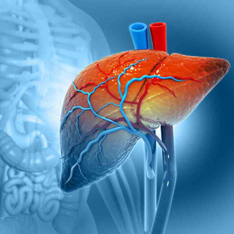 Early symptoms of liver disease that are seen in hands and feet