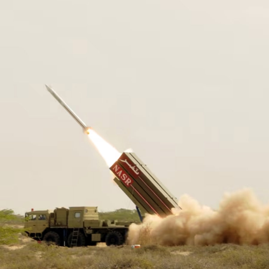 Pakistan’s nuclear weapons are controlled by US General, says former CIA officer